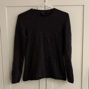 Women's Black Cashmere Crew Neck Sweater
